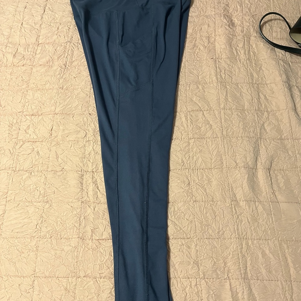 Buttery soft - Blue boutique leggings (med/large)